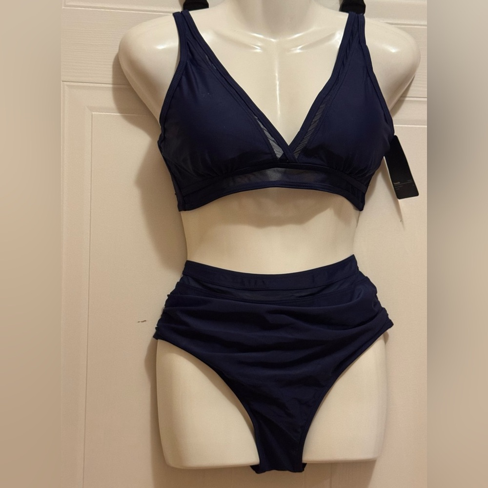 Nomolo Sz S Navy Bikini NWT😊😊